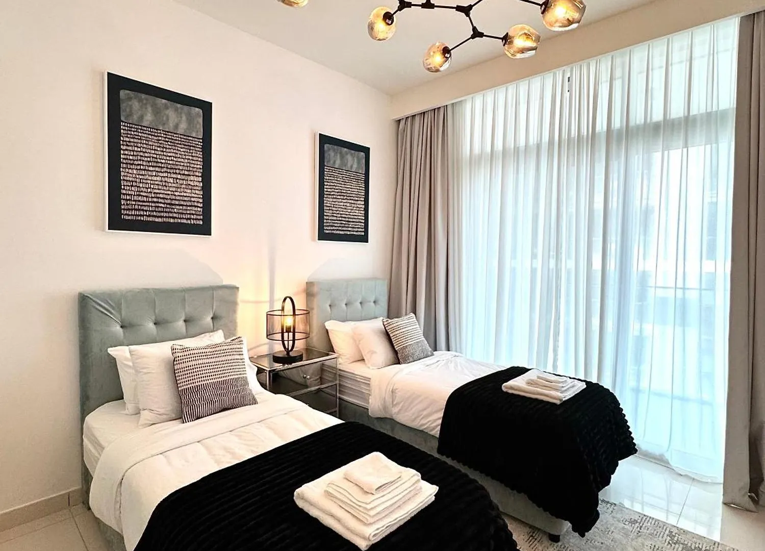 Luxury 2 Bedroom Apartment With Sea Views & Private Beach Access Dubai 0*,