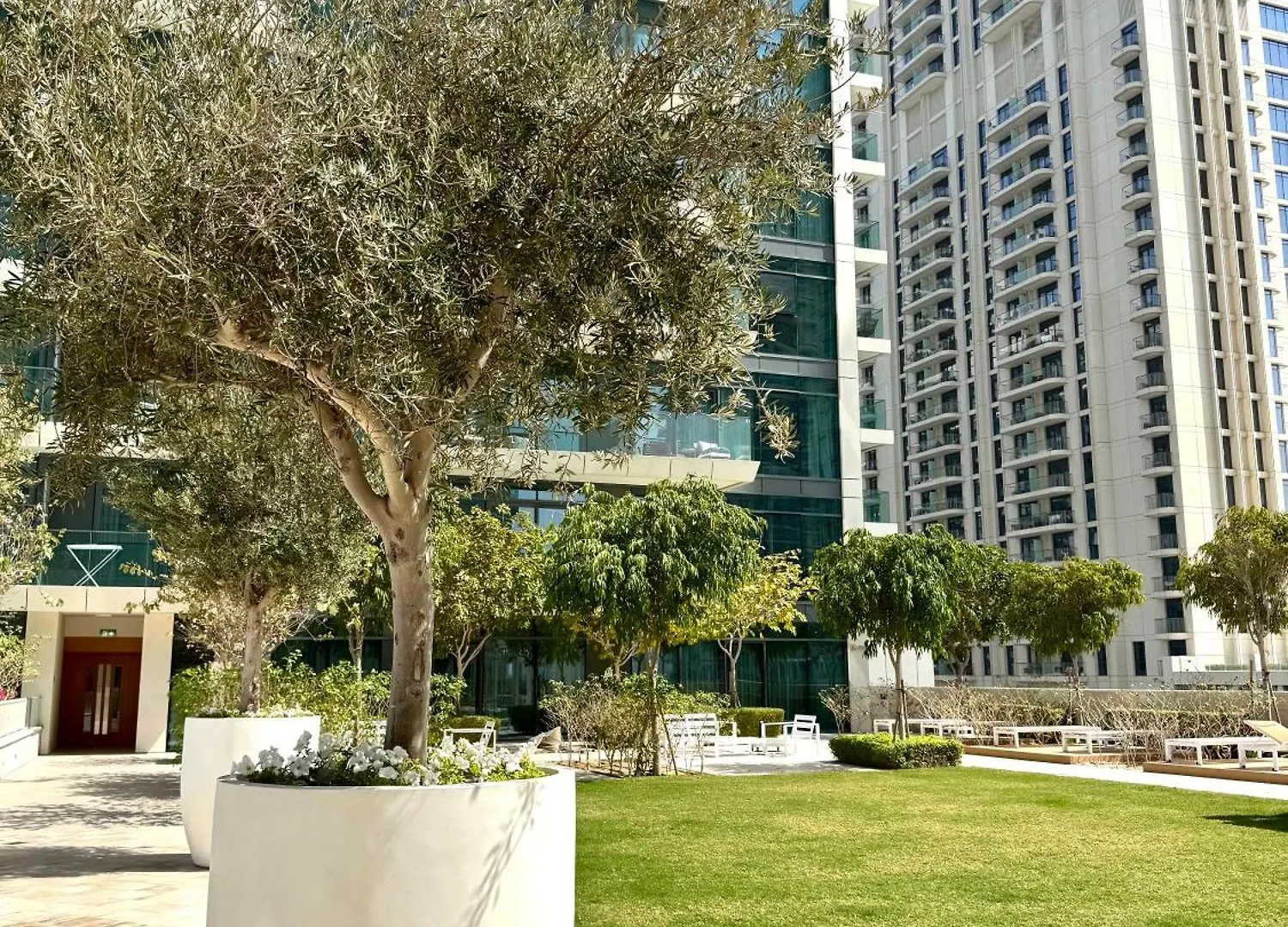 Luxury 2 Bedroom Apartment With Sea Views & Private Beach Access Dubai United Arab Emirates