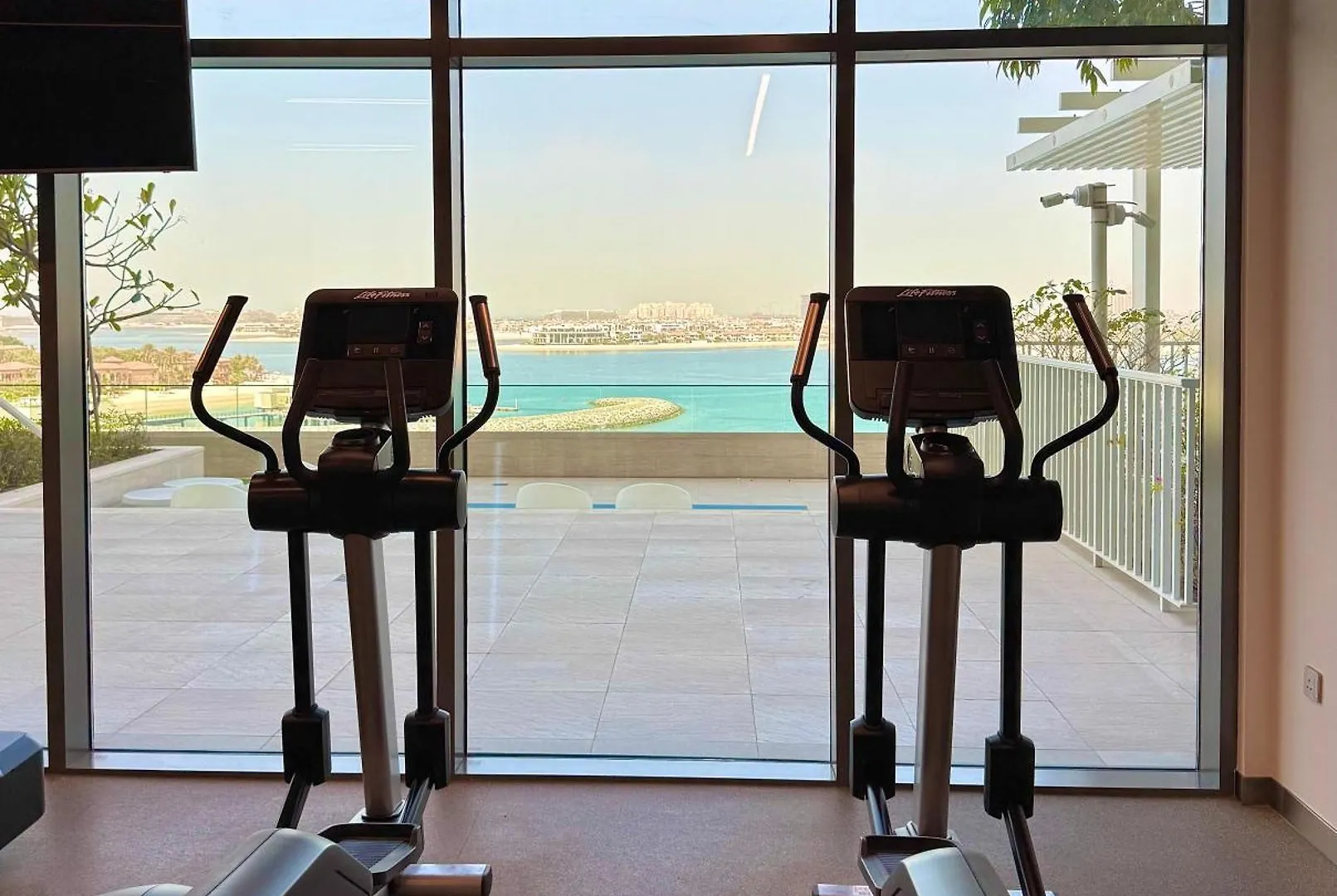 Luxury 2 Bedroom Apartment With Sea Views & Private Beach Access Dubai