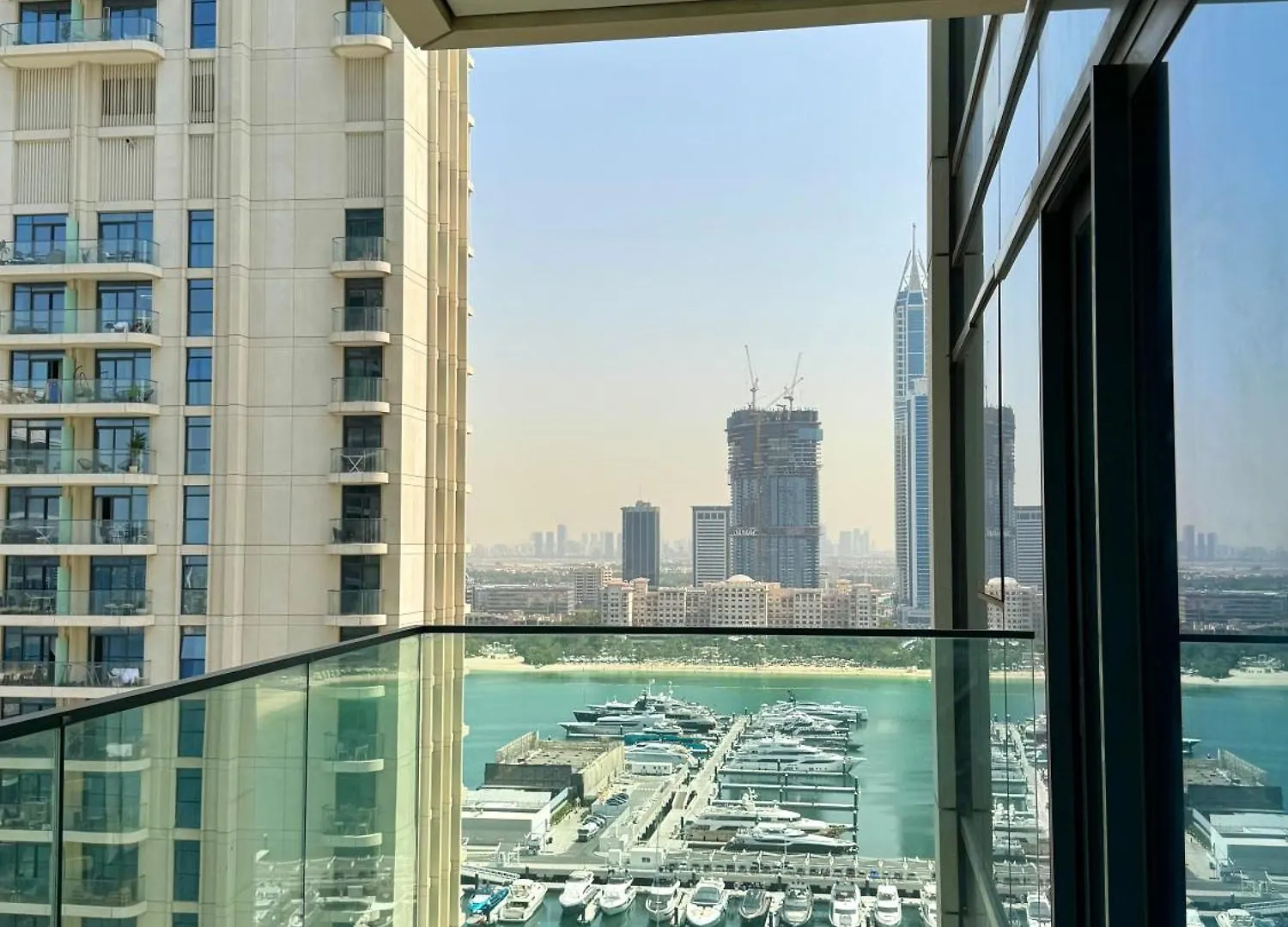 Luxury 2 Bedroom Apartment With Sea Views & Private Beach Access Dubai